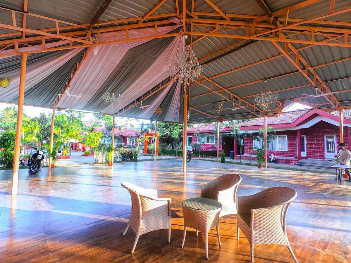 Whispering Woods Resort Lonavala Eksteriør bilde