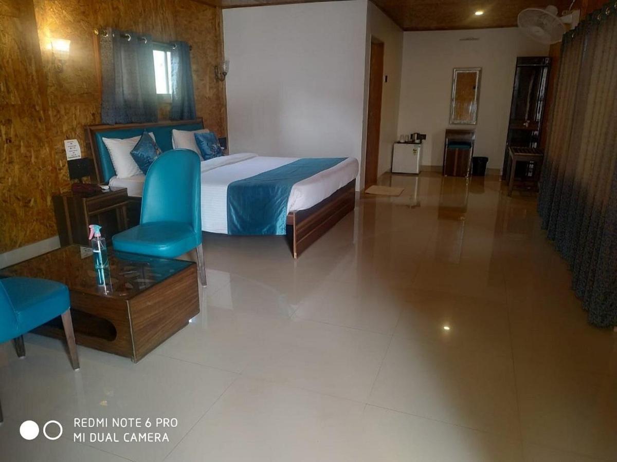 Whispering Woods Resort Lonavala Eksteriør bilde