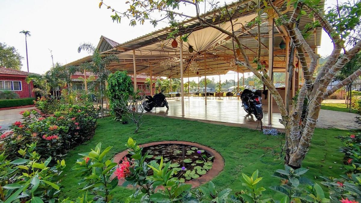 Whispering Woods Resort Lonavala Eksteriør bilde